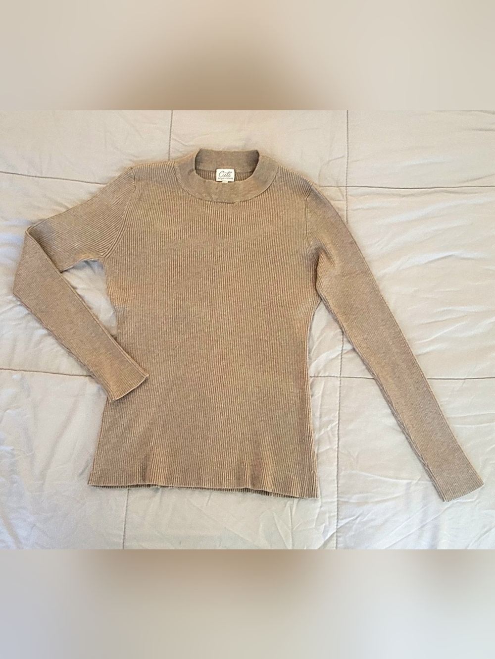 Cielo Ribbed Long Sleeve Sweater in Beige